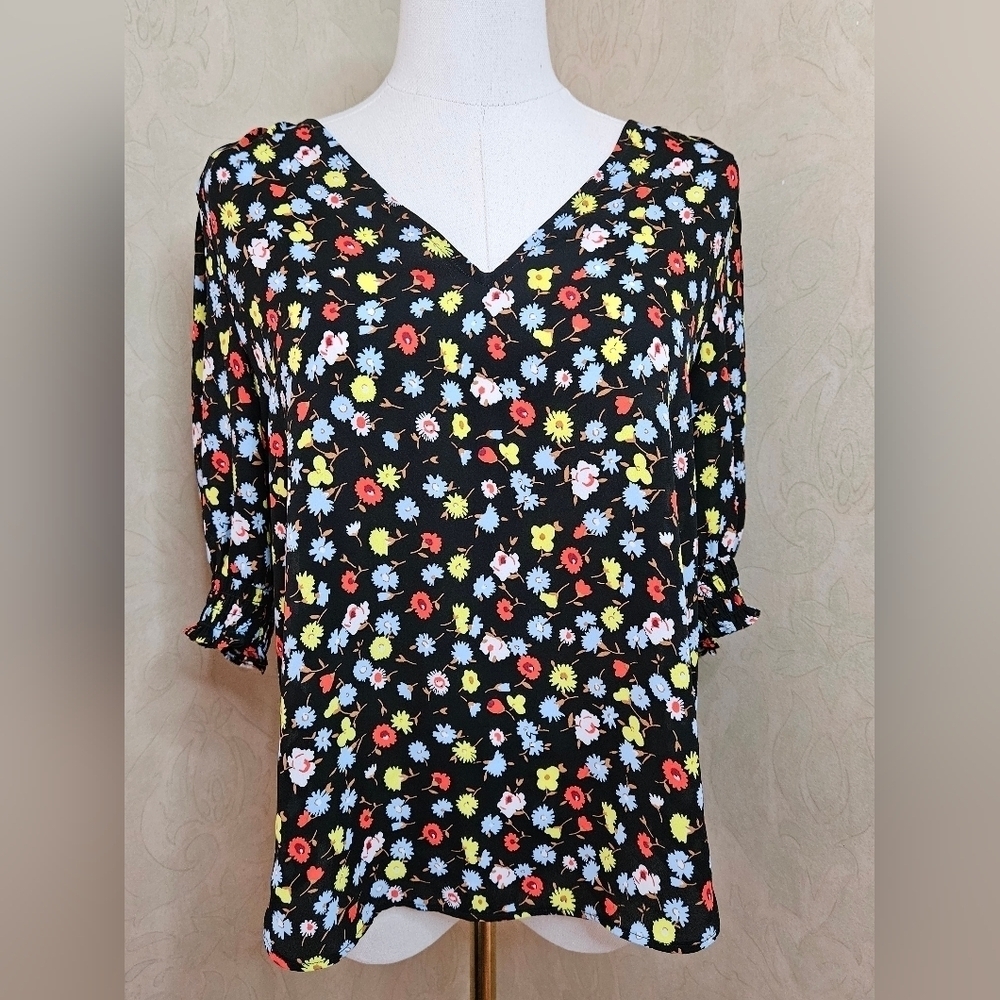 Ann Taylor Black Floral Vneck Chiffon Style Pullover ShortSleeve Ruffle Blouse-S